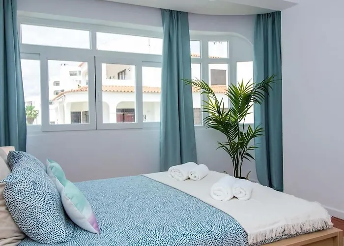 Double Joy By Ici Αλμπουφέιρα